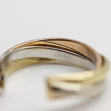 Lade das Bild in den Galerie-Viewer, Cartier Trinity Ohrclips 18KT Gold mit Cartier Box & Papiere