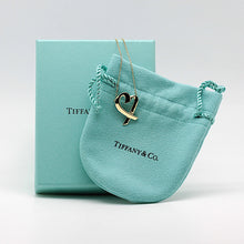 Lade das Bild in den Galerie-Viewer, Tiffany & Co. Paloma Picasso "Loving Heart" Halskette mit Anhänger in 18KT Gold