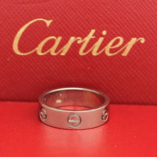 Lade das Bild in den Galerie-Viewer, Cartier Love Ring in 18KT Weißgold mit Cartier Box in Gr. 55