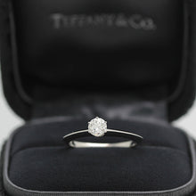 Lade das Bild in den Galerie-Viewer, Tiffany & Co. Verlobungsring Platin 950-Gr.49 - Box & Zertifikat 0.28 ct - VVS1
