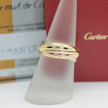 Lade das Bild in den Galerie-Viewer, Les must de Cartier Trinity Tricolour 18KT Gold mit Box & Papiere in Gr. 53
