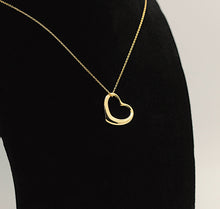 Lade das Bild in den Galerie-Viewer, Tiffany & Co Halskette Elsa Peretti mit großen offenem Herz in 18KT Gold mit Box