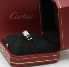 Lade das Bild in den Galerie-Viewer, Cartier Love Ring in 18KT Weißgold mit Cartier Box in Gr. 58