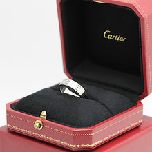 Lade das Bild in den Galerie-Viewer, Cartier Love Ring in 18KT Weißgold mit Cartier Box in Gr. 51