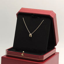 Lade das Bild in den Galerie-Viewer, Cartier Trinity Halskette in 18KT Gold mit Box