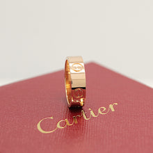 Lade das Bild in den Galerie-Viewer, Cartier Love Ring in 18KT Rosegold mit Cartier Box in Gr. 52
