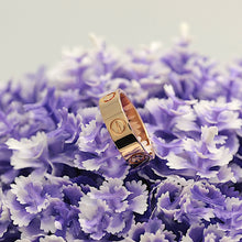 Lade das Bild in den Galerie-Viewer, Cartier Love Ring in 18KT Rosegold mit Cartier Box in Gr. 52