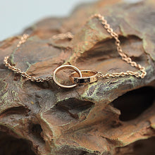 Lade das Bild in den Galerie-Viewer, Cartier Love Armband in 18KT Rosegold mit Box