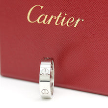 Lade das Bild in den Galerie-Viewer, Cartier Love Ring in 18KT Weißgold mit Cartier Box in Gr. 63