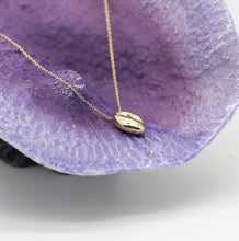 Lade das Bild in den Galerie-Viewer, Tiffany & Co. Teardrop Anhänger in 18KT Gold mit Box