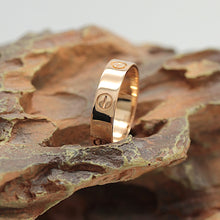 Lade das Bild in den Galerie-Viewer, Cartier Love Ring in 18KT Rosegold mit Cartier Box in Gr. 62