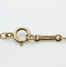 Lade das Bild in den Galerie-Viewer, Tiffany & Co. Paloma Picasso " Grafitti X " Halskette mit Anhänger in 18KT Gold
