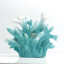 Lade das Bild in den Galerie-Viewer, Cartier Trinity Herz Halskette mit Diamanten in 18KT Rosegold mit Cartier Box