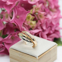 Lade das Bild in den Galerie-Viewer, Les must der Cartier Trinity Tricolour 18KT Gold mit Cartier Box in Gr. 58