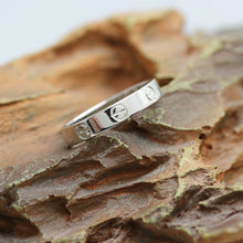 Lade das Bild in den Galerie-Viewer, Cartier Love Ring in 18KT Weißgold mit Cartier Box in Gr. 56