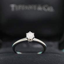 Lade das Bild in den Galerie-Viewer, Tiffany & Co. Verlobungsring Platin 950-Gr.49 - Box & Zertifikat 0.27 ct - VS1