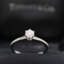 Lade das Bild in den Galerie-Viewer, Tiffany & Co. Verlobungsring Platin 950-Gr.52 - Box & Zertifikat 0.34 ct - VS1