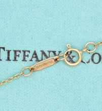Lade das Bild in den Galerie-Viewer, Tiffany & Co.Tripple Herzanhänger in 18KT Gold