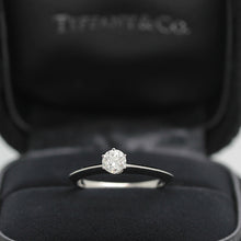Lade das Bild in den Galerie-Viewer, Tiffany & Co. Verlobungsring Platin 950-Gr.49 - Box & Zertifikat 0.28 ct - VVS1