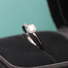 Lade das Bild in den Galerie-Viewer, Tiffany & Co.Verlobungsring Platin 950 - Gr.49 - Box & Zertifikat 0,37 ct - VS2