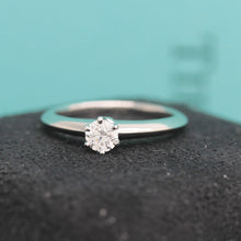 Lade das Bild in den Galerie-Viewer, Tiffany & Co. Verlobungsring Platin 950-Gr.49 - Box & Zertifikat 0.27 ct - VS1