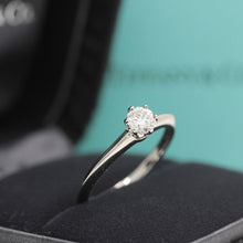 Lade das Bild in den Galerie-Viewer, Tiffany & Co. Verlobungsring Platin 950-Gr.51 - Box & Zertifikat 0,31 ct - VS1