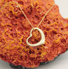 Lade das Bild in den Galerie-Viewer, Tiffany & Co Halskette Elsa Peretti mit großen offenem Herz in 18KT Gold mit Box