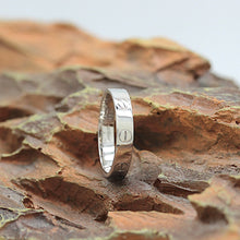 Lade das Bild in den Galerie-Viewer, Cartier Love Ring in 18KT Weißgold mit Cartier Box in Gr. 51