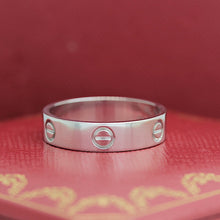 Lade das Bild in den Galerie-Viewer, Cartier Love Ring 18KT Weißgold mit Cartier Box & Papiere in Gr. 66