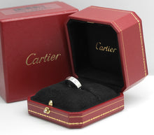 Lade das Bild in den Galerie-Viewer, Cartier Love Ring in 18KT Weißgold mit Cartier Box in Gr. 54