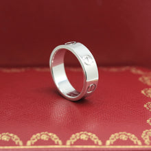 Lade das Bild in den Galerie-Viewer, Cartier Love Ring in 18KT Weißgold mit Cartier Box in Gr. 53