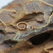 Lade das Bild in den Galerie-Viewer, Cartier Love Armband in 18KT Rosegold mit Box