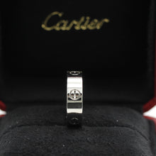 Lade das Bild in den Galerie-Viewer, Cartier Love Ring in 18KT Weißgold mit Cartier Box in Gr. 61