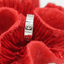 Lade das Bild in den Galerie-Viewer, Cartier Love Ring in 18KT Weißgold mit Cartier Box in Gr. 55