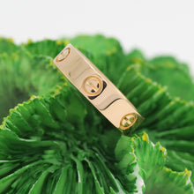 Lade das Bild in den Galerie-Viewer, Cartier Love Ring in 18KT Rosegold mit Cartier Box in Gr. 61