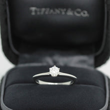 Lade das Bild in den Galerie-Viewer, Tiffany & Co. Verlobungsring Platin 950- Gr.53 - Box & Zertifikat 0,23 ct - VS2