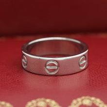 Lade das Bild in den Galerie-Viewer, Cartier Love Ring in 18KT Weißgold mit Cartier Box in Gr. 55