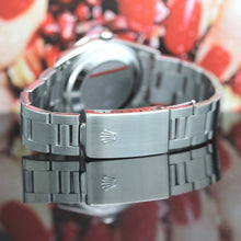 Lade das Bild in den Galerie-Viewer, Rolex Date Stahl Automatik Ref: 15210 mit Rolex Box &amp; Papiere von 2002
