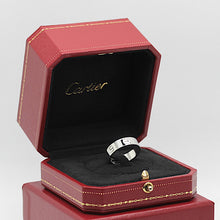 Lade das Bild in den Galerie-Viewer, Cartier Love Ring in 18KT Weißgold mit Cartier Box in Gr. 55
