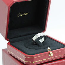 Lade das Bild in den Galerie-Viewer, Cartier Love Ring in 18KT Weißgold mit Cartier Box in Gr. 61

