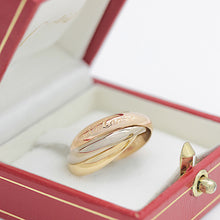 Lade das Bild in den Galerie-Viewer, Les must de Cartier Trinity Tricolour 18KT Gold mit Cartier Box in Gr. 53
