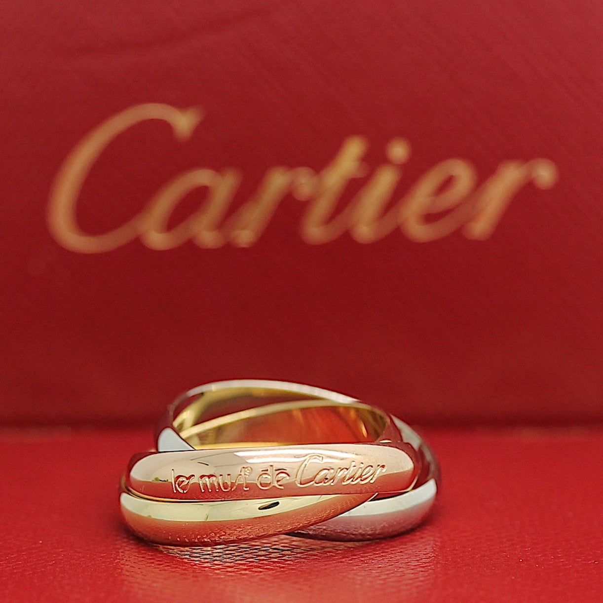 Les must de Cartier Trinity Tricolour 18KT Gold mit Cartier Box in Gr. 53