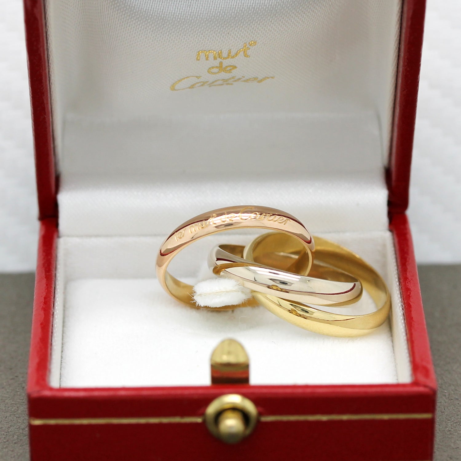 Les must de Cartier Trinity Tricolour 18KT Gold mit Cartier Box in Gr. 55