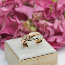 Lade das Bild in den Galerie-Viewer, Cartier Trinity Tricolour 18KT Gold mit Cartier Box in Gr. 50
