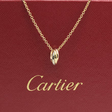Lade das Bild in den Galerie-Viewer, Cartier Trinity Halskette in 18KT Gold Box
