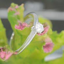 Lade das Bild in den Galerie-Viewer, Tiffany &amp; Co. Verlobungsring Platin 950- Gr.50 - Box &amp; Zertifikat 0,20 ct - VVS2
