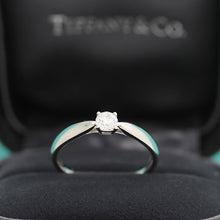 Lade das Bild in den Galerie-Viewer, Tiffany &amp; Co. Verlobungsring Platin 950- Gr.51 - Box &amp; Zertifikat 0,23 ct - VVS1
