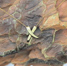 Lade das Bild in den Galerie-Viewer, Tiffany &amp; Co. Paloma Picasso " Grafitti X " Halskette mit Anhänger in 18KT Gold
