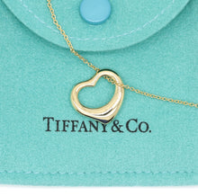Lade das Bild in den Galerie-Viewer, Tiffany &amp; Co Halskette Elsa Peretti mit offenem Herz in 18KT Gold mit Box
