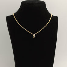 Lade das Bild in den Galerie-Viewer, Cartier Trinity Halskette in 18KT Gold Box
